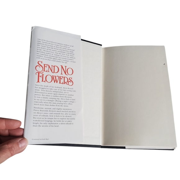 Sandra Brown Two Book Bundle  Send No Flowers/Breakfast In Bed - Picture 10 of 14